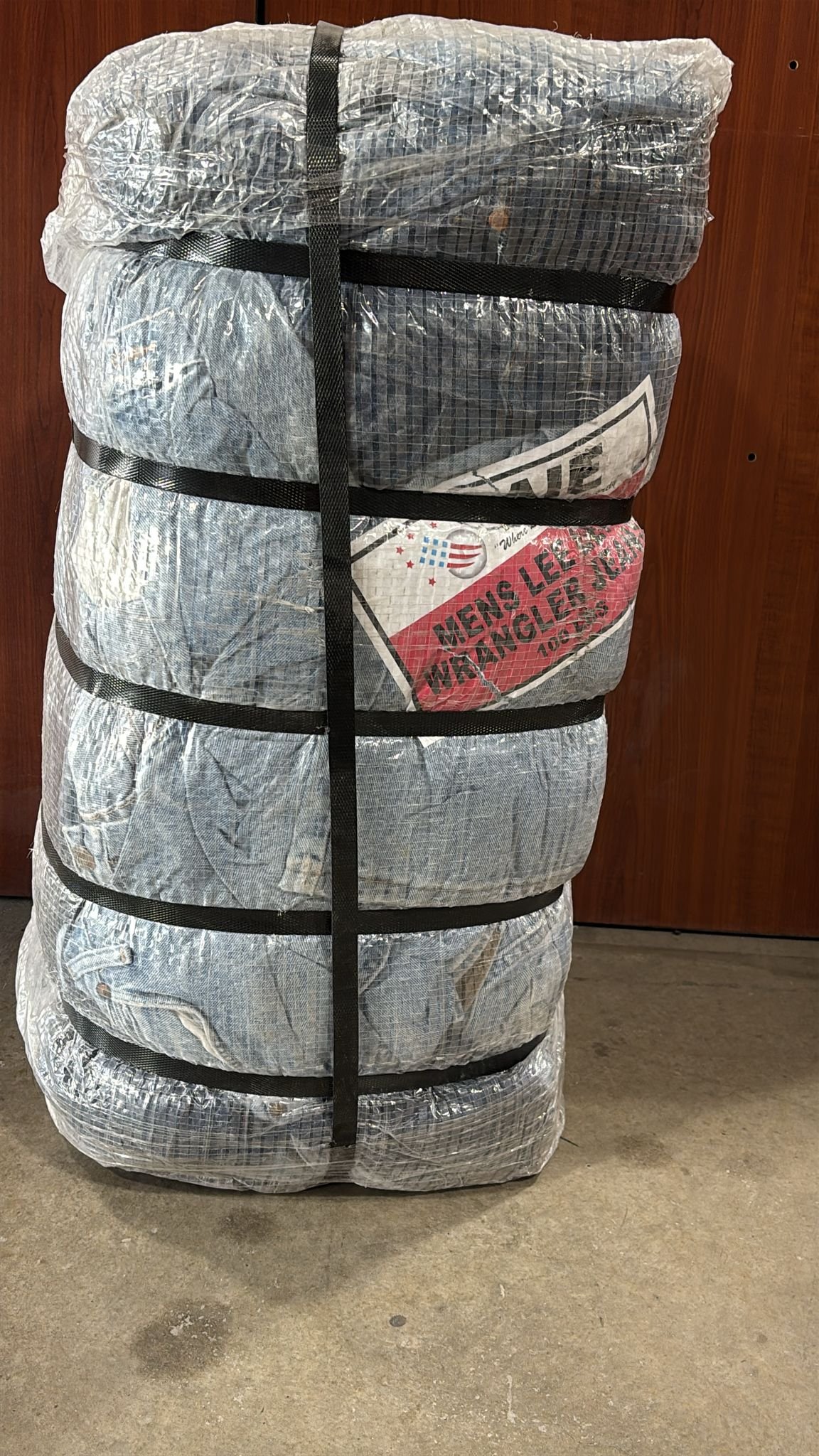 Mens Lee Levi Wrangler Jeans AIE Rojo